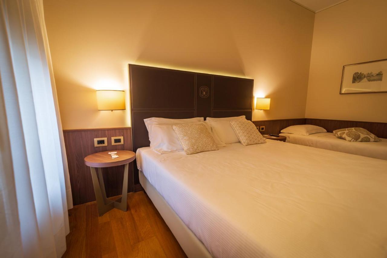 Hotel Alla Torre Castelfranco Veneto Esterno foto