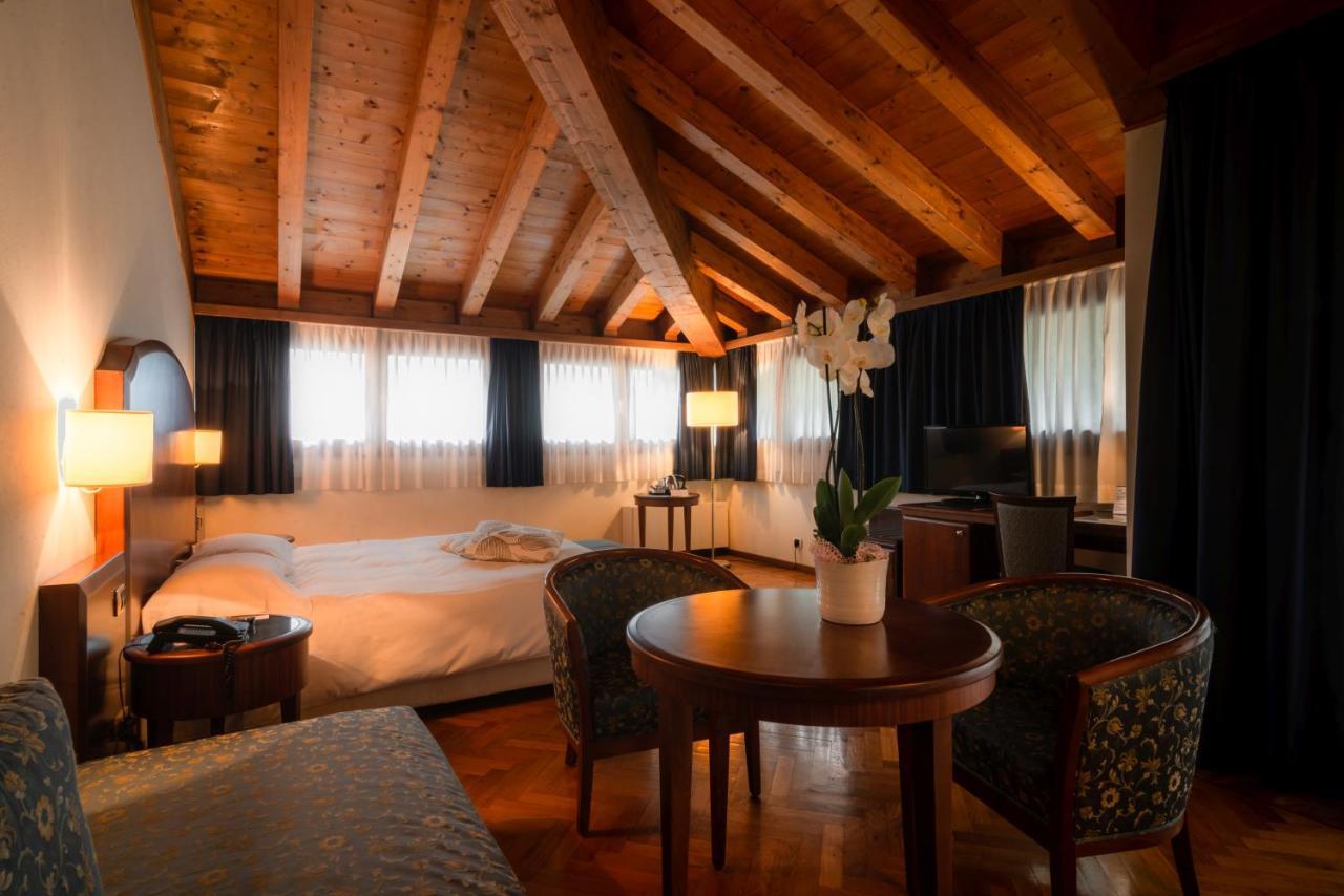 Hotel Alla Torre Castelfranco Veneto Esterno foto