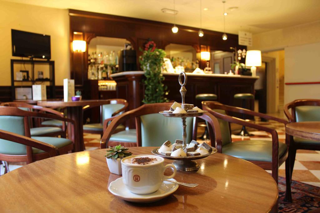 Hotel Alla Torre Castelfranco Veneto Esterno foto