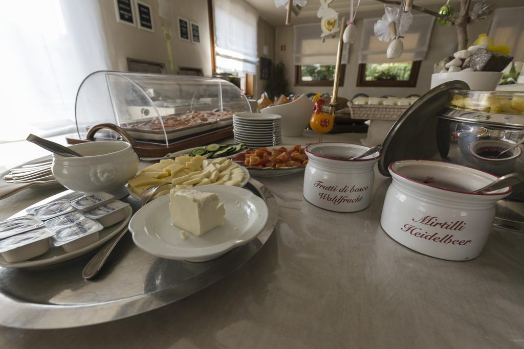 Hotel Alla Torre Castelfranco Veneto Esterno foto