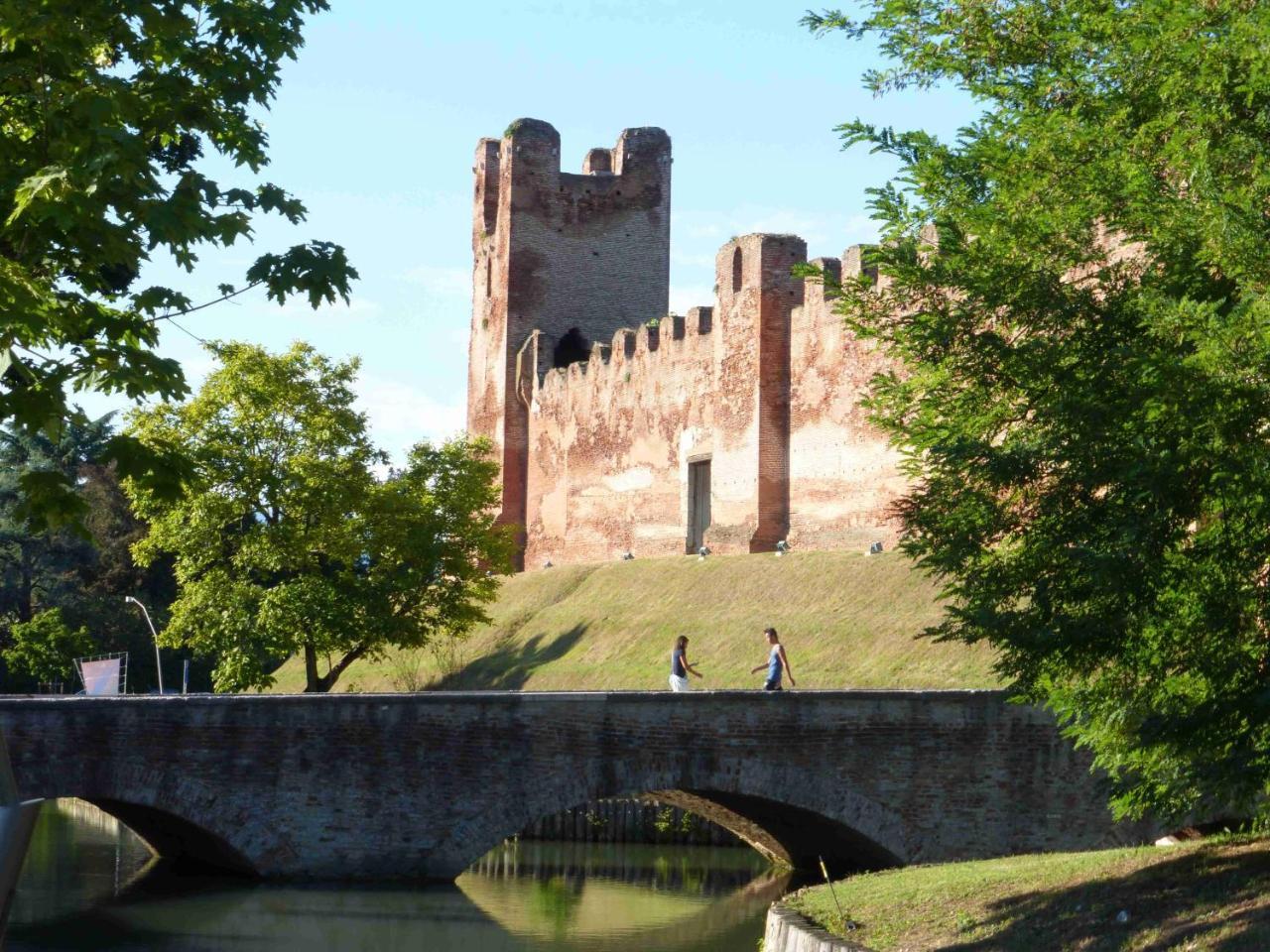 Hotel Alla Torre Castelfranco Veneto Esterno foto