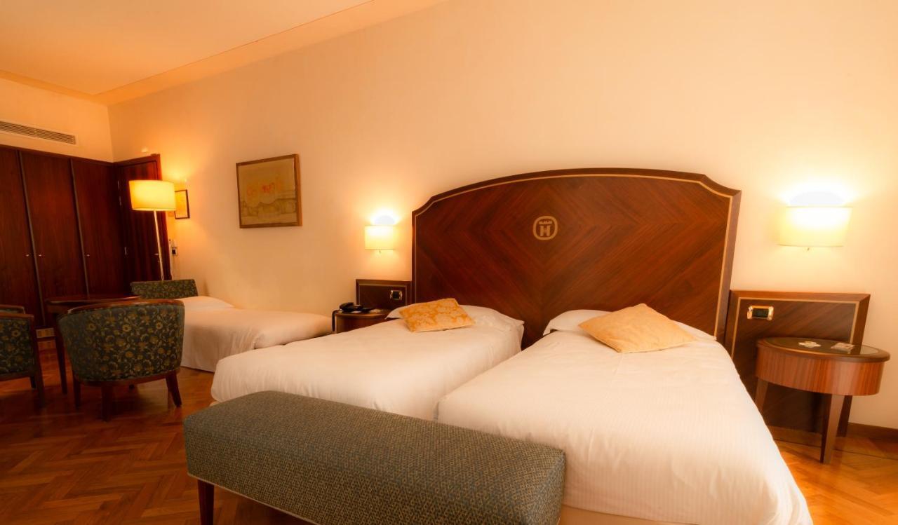 Hotel Alla Torre Castelfranco Veneto Esterno foto